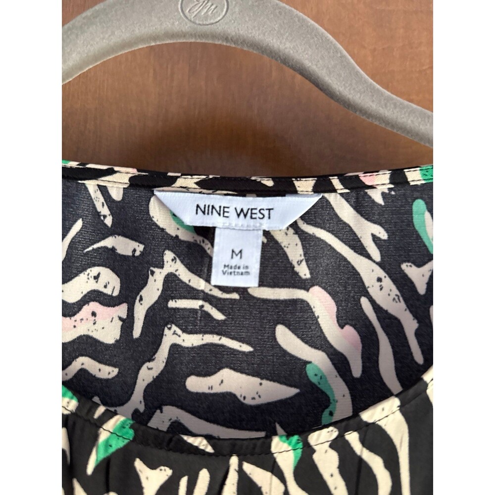 Nine West - Picture 2 of 3